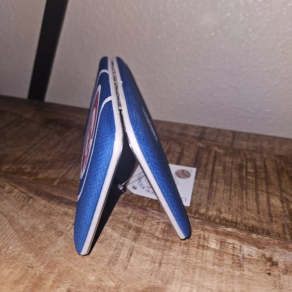 Chicago Cubs Blue Zip Wallet with Team Logo - Picture 2 of 6